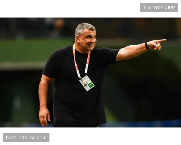 埃托奥前插撕防线如何提升关键战助攻效率